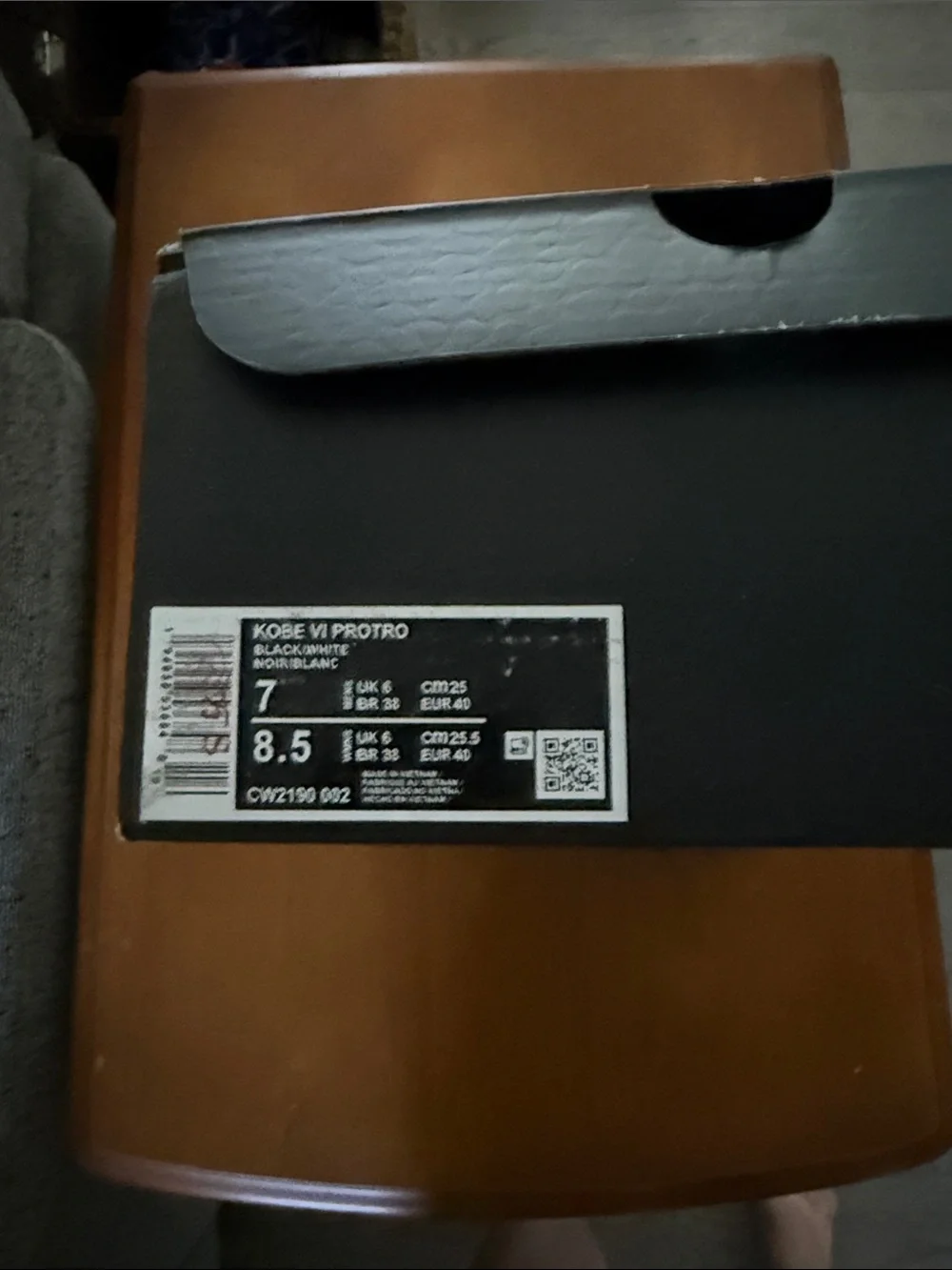 Nike Black/White Kobe VI Protro Shoe Box (Size Label Visible)